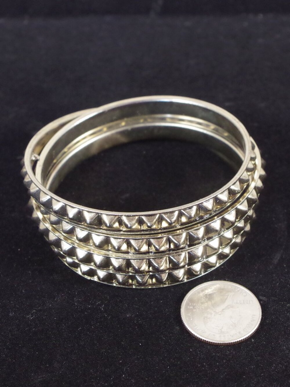 H&M Studded Bangle - Picture 3 of 3